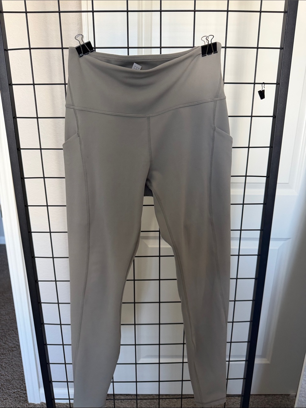 CRZ YOGA High-Rise Leggings in Taupe Gray with Side Pockets